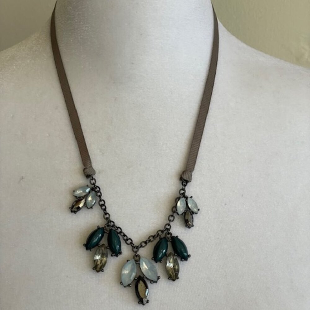 LC LAUREN CONRAD Statement Gray Ribbon Silver Green Gem Necklace 20"